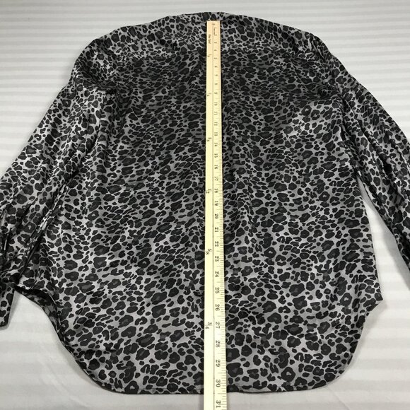 Equipment Femme Shirt Womens Large Gray Leopard Print Silk Button Front Blouse - Picture 7 of 8